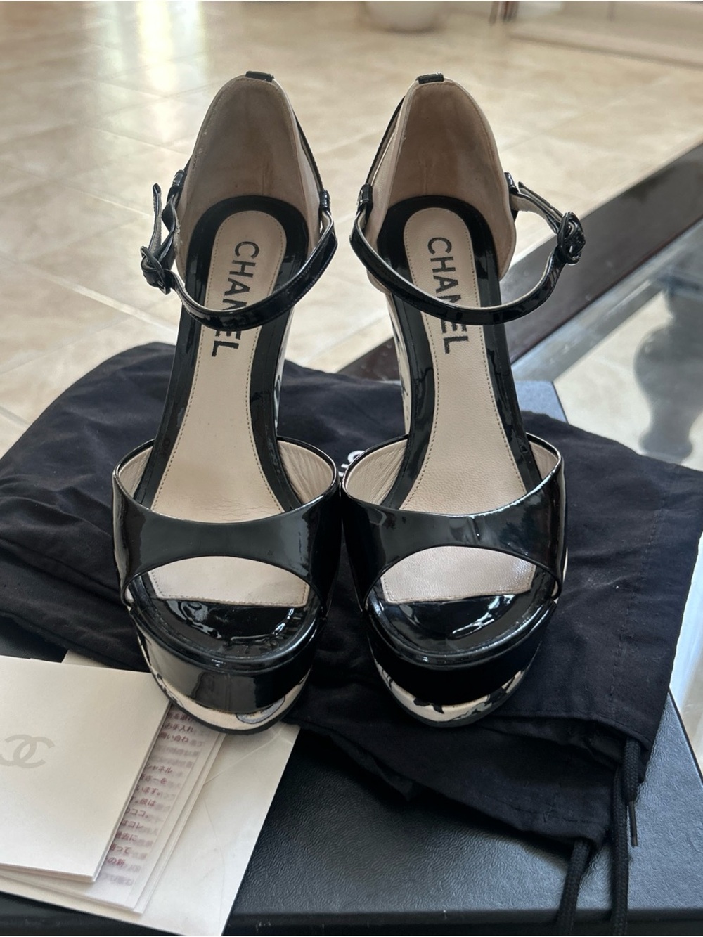 Chanel Vintage Wedge Platform Sandals Heels Patent Leather Black Cream Size 6/36